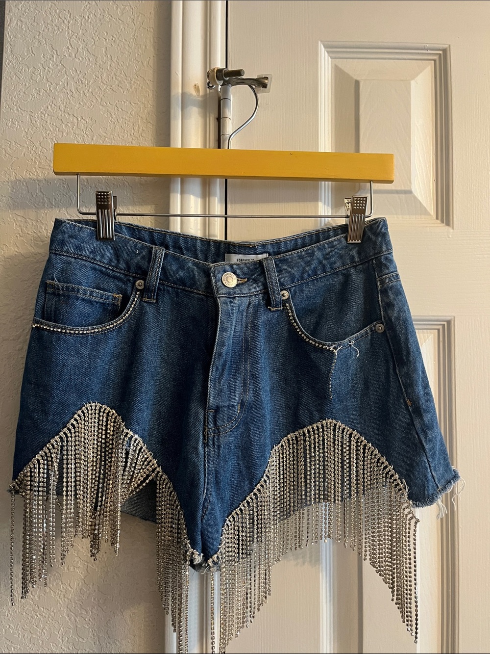 Women’s Vintage Denim Fringe Jewel Trim Shorts Size 26